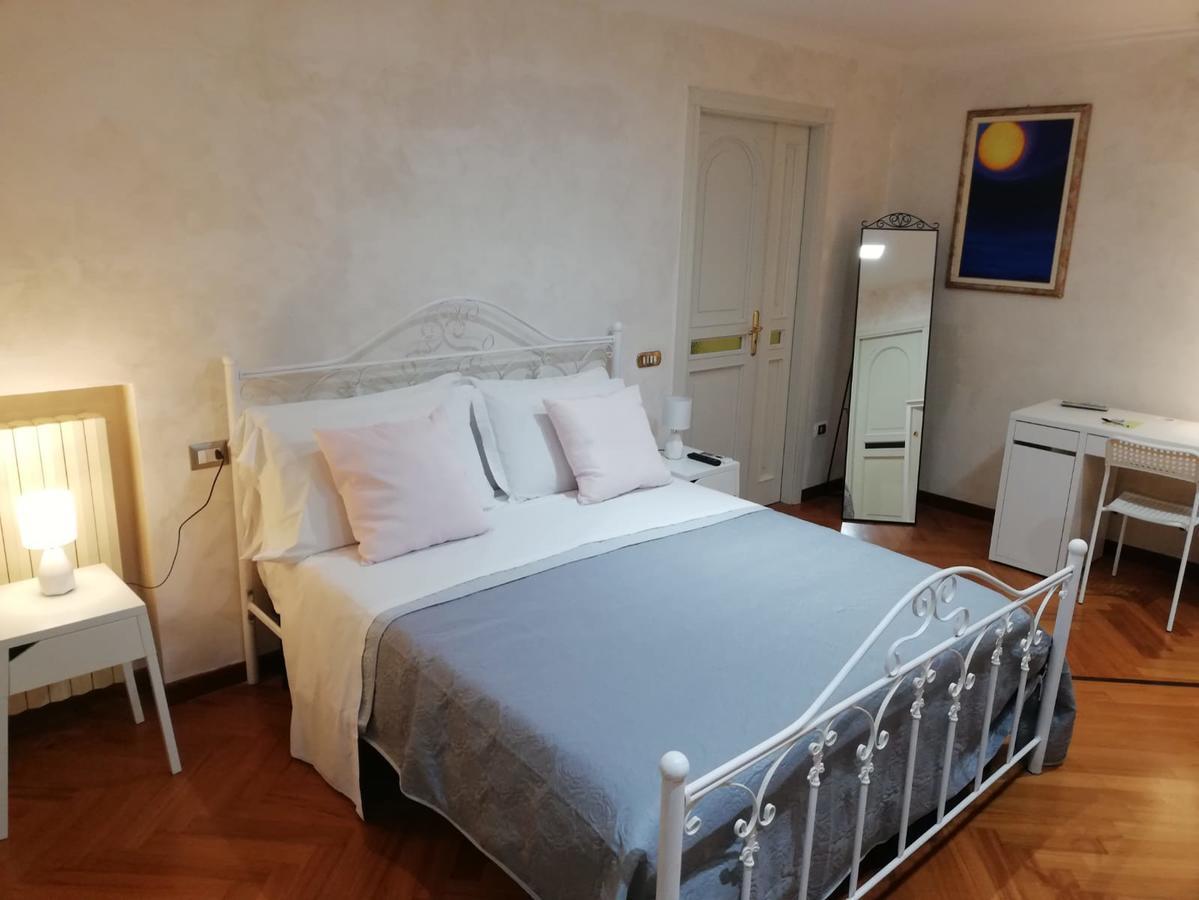 Naples Dome Suites Luaran gambar