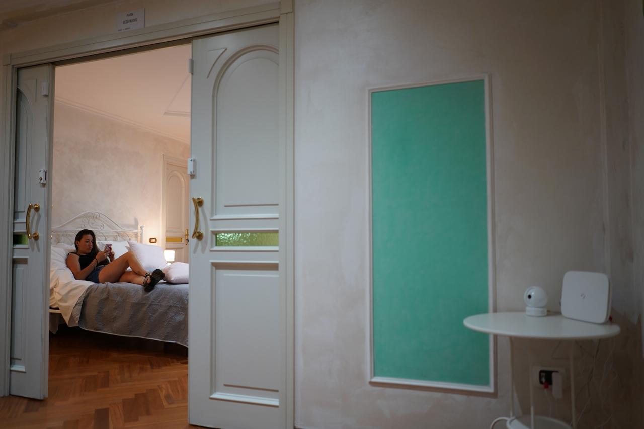 Naples Dome Suites Luaran gambar